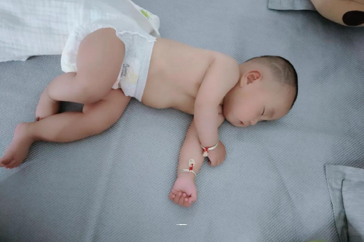永安宝宝积食发烧怎么处理